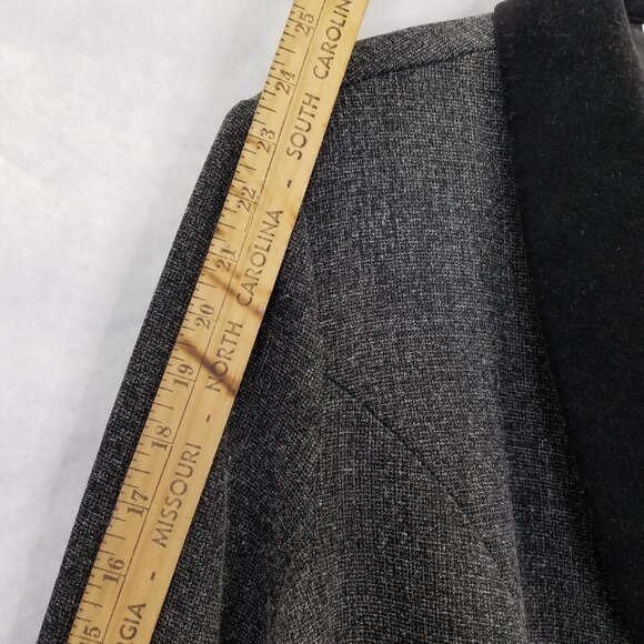 Giorgio Fiorlini Blazer Women's 16 Grey Tweed Black Velvet Collar Equestrian VTG - Picture 14 of 16